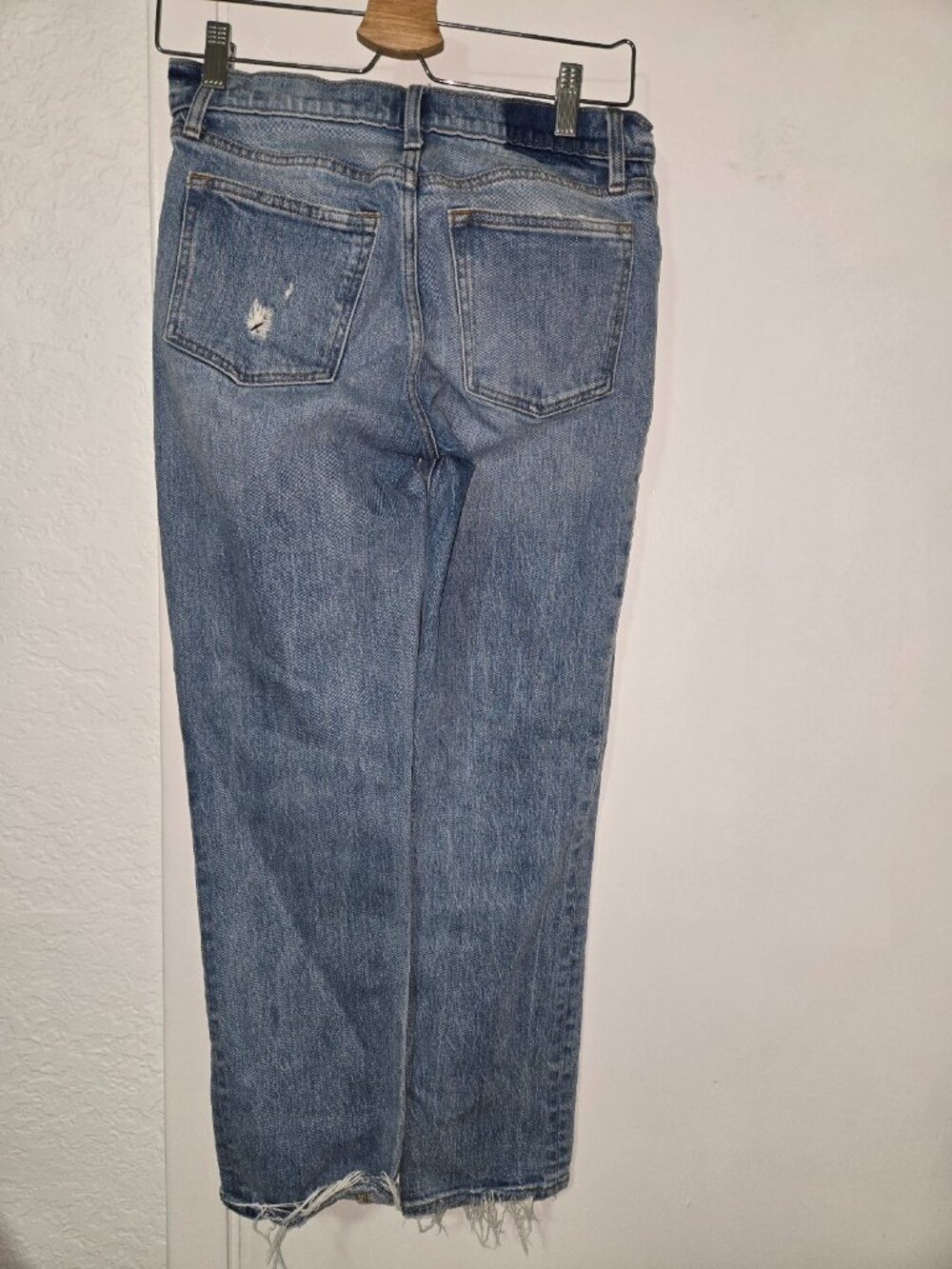 Abercrombie & Fitch Mid Rise Boyfriend Jeans Distressed Light Wash Raw Size 24 - Picture 6 of 7
